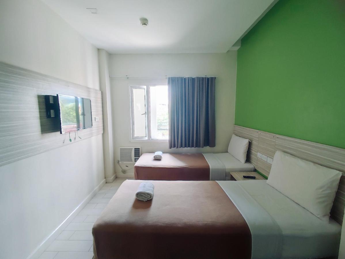 Westpoint Hotel Cebu Exterior photo