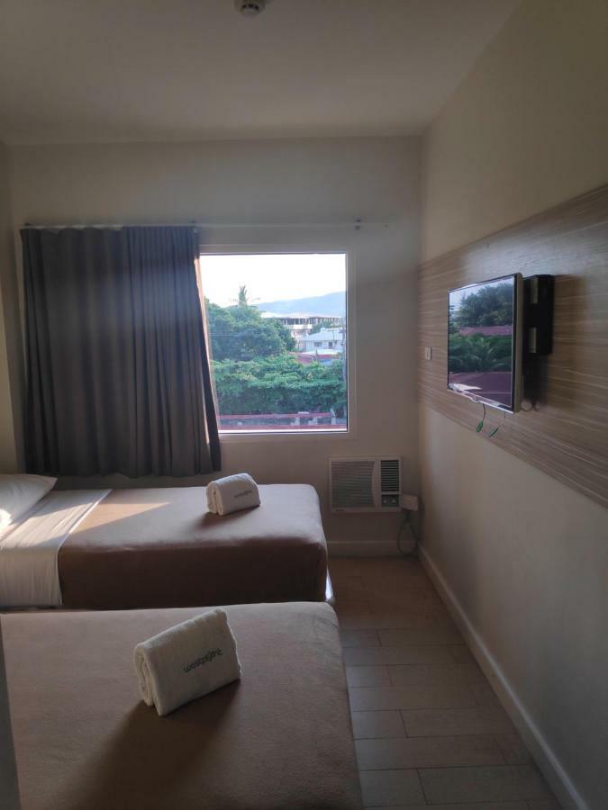 Westpoint Hotel Cebu Exterior photo