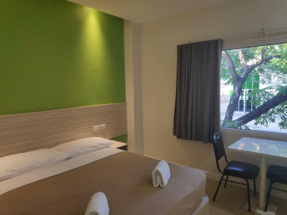 Westpoint Hotel Cebu Exterior photo